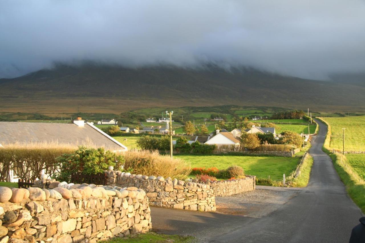 The Cottage Hillside Westport Exterior foto